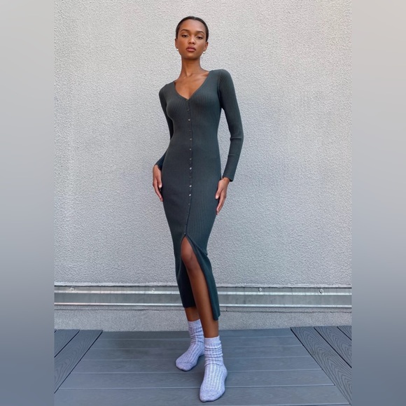 The Group by Babaton AVALON DRESS XS Ribbed Aritzia *sold out* - Picture 7 of 7
